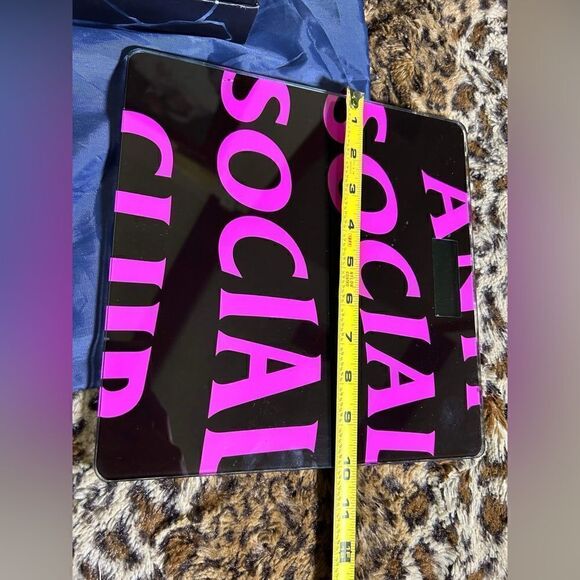 Anti Social Social Club
assc weight of the world scale (blk) - Picture 3 of 9